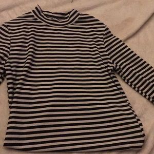 Long sleeved crop top✨